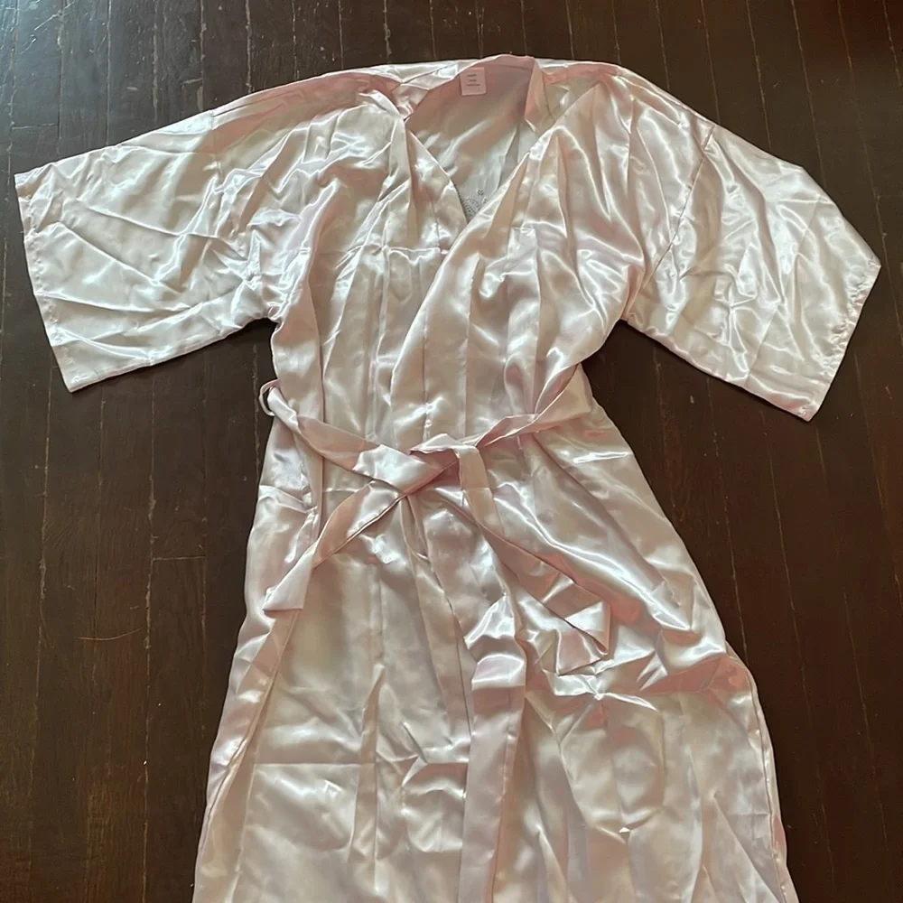 Women's Bridesmaid Rhinestone Bedazzled Robe - Picture 1 of 12